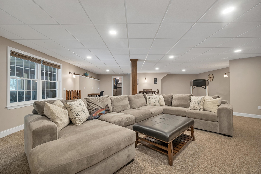 41 Regis - Photo 32