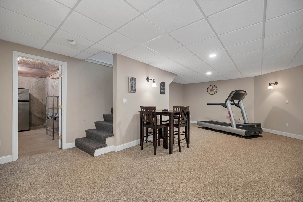 41 Regis - Photo 29