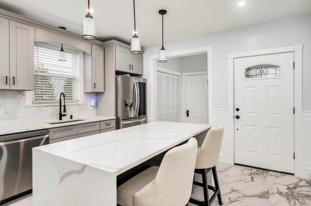 815 Central - Photo 6