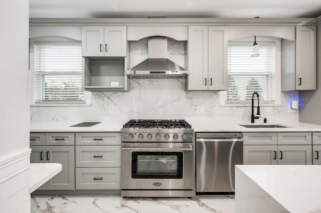 815 Central - Photo 10