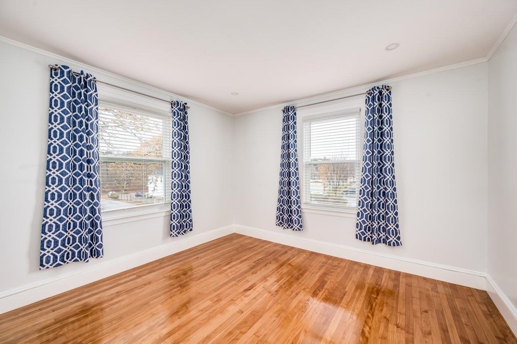 815 Central - Photo 34
