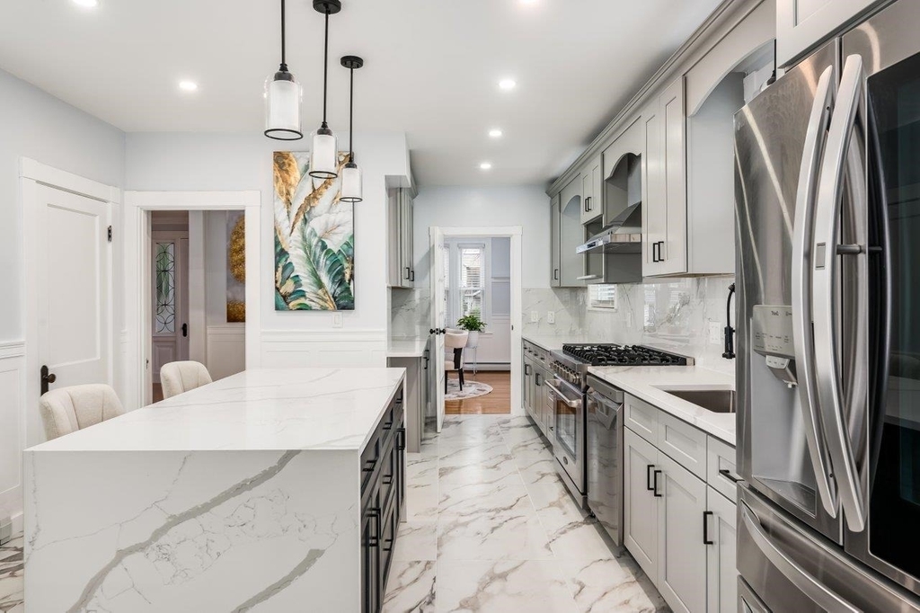 815 Central - Photo 11