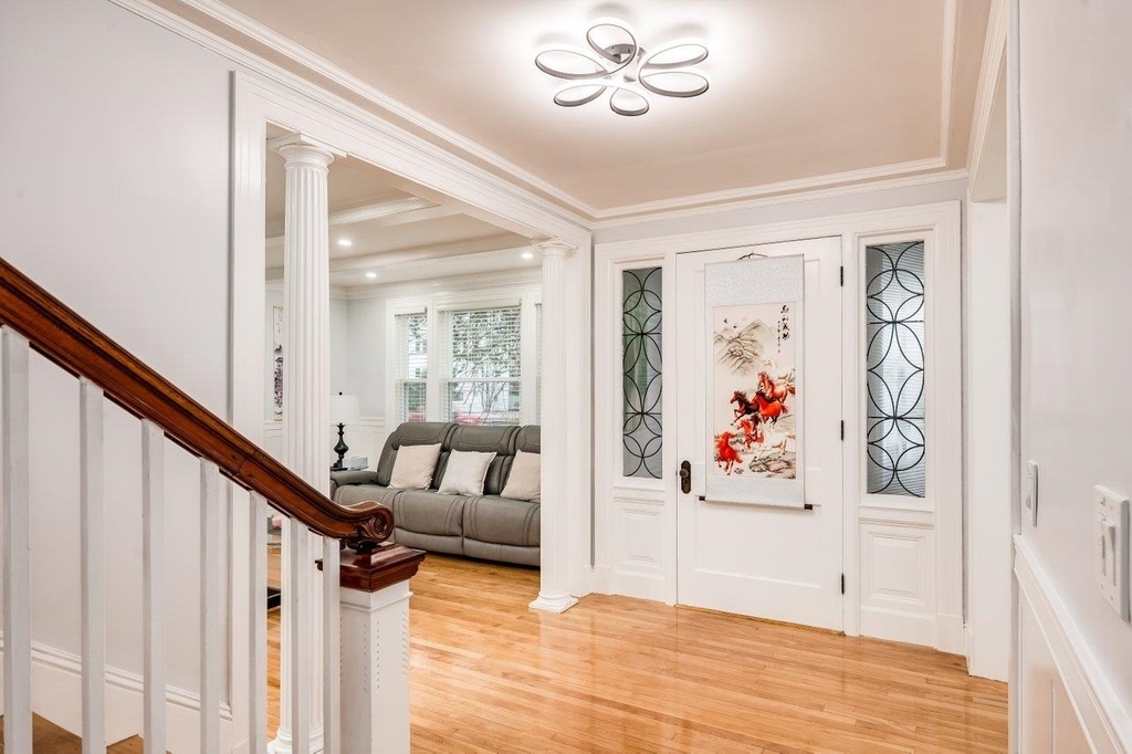 815 Central - Photo 14