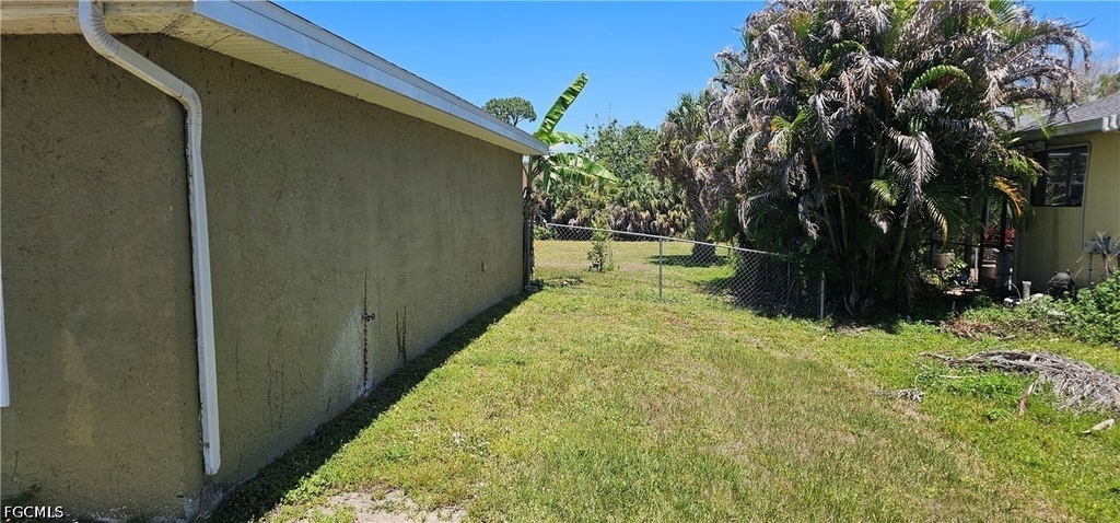 815 Porter Street E - Photo 20