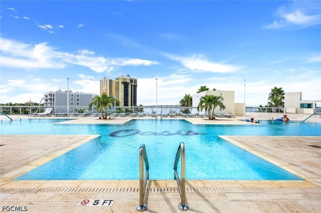 3000 Oasis Grand Boulevard - Photo 1