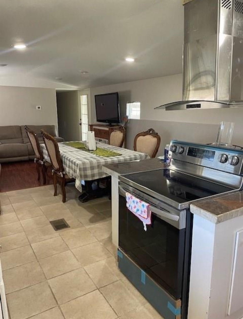 17520 Julia Avenue - Photo 3