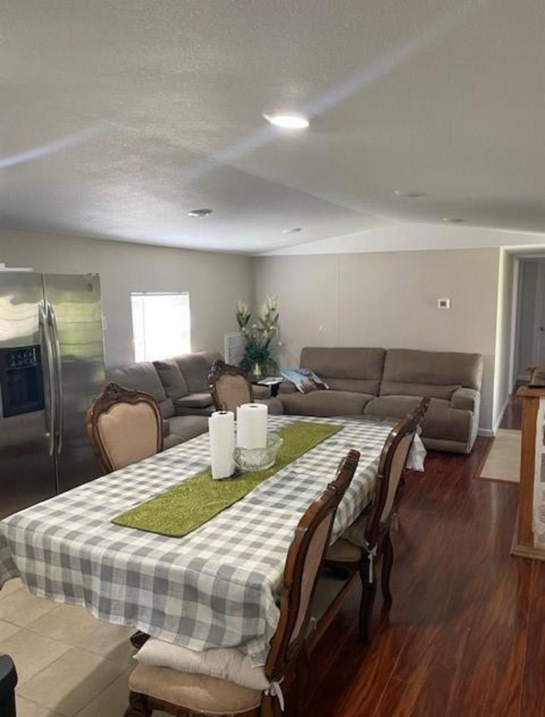 17520 Julia Avenue - Photo 6
