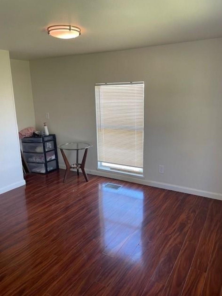 17520 Julia Avenue - Photo 7