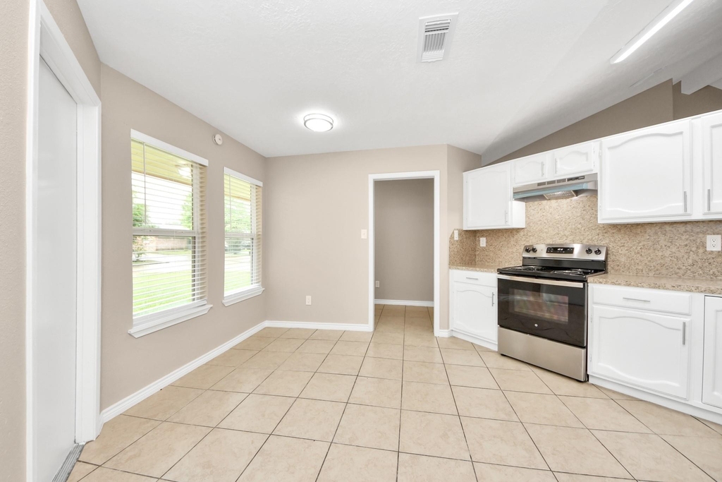 6603 Brookgate Drive - Photo 6