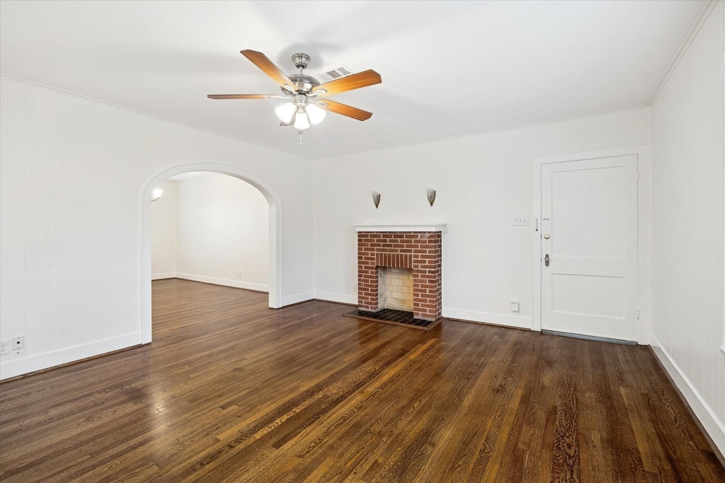 1937 W Mckinney Street - Photo 3