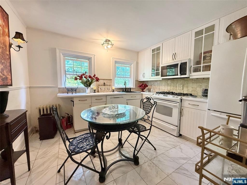 76 Elm - Photo 9