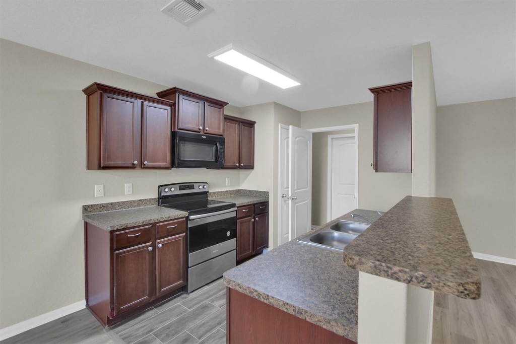 12302 Wavecrest Road - Photo 16