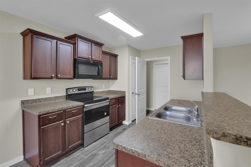 12302 Wavecrest Road - Photo 17