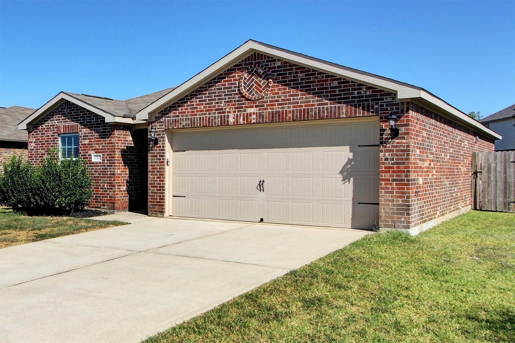 12302 Wavecrest Road - Photo 0