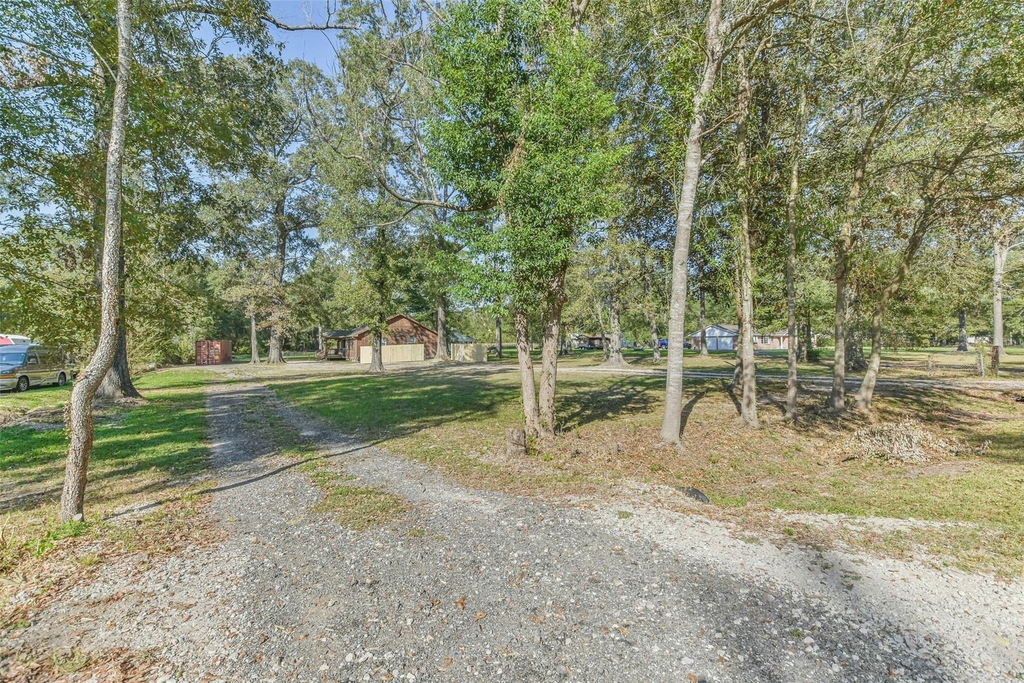 24237 Creekwood Drive - Photo 47