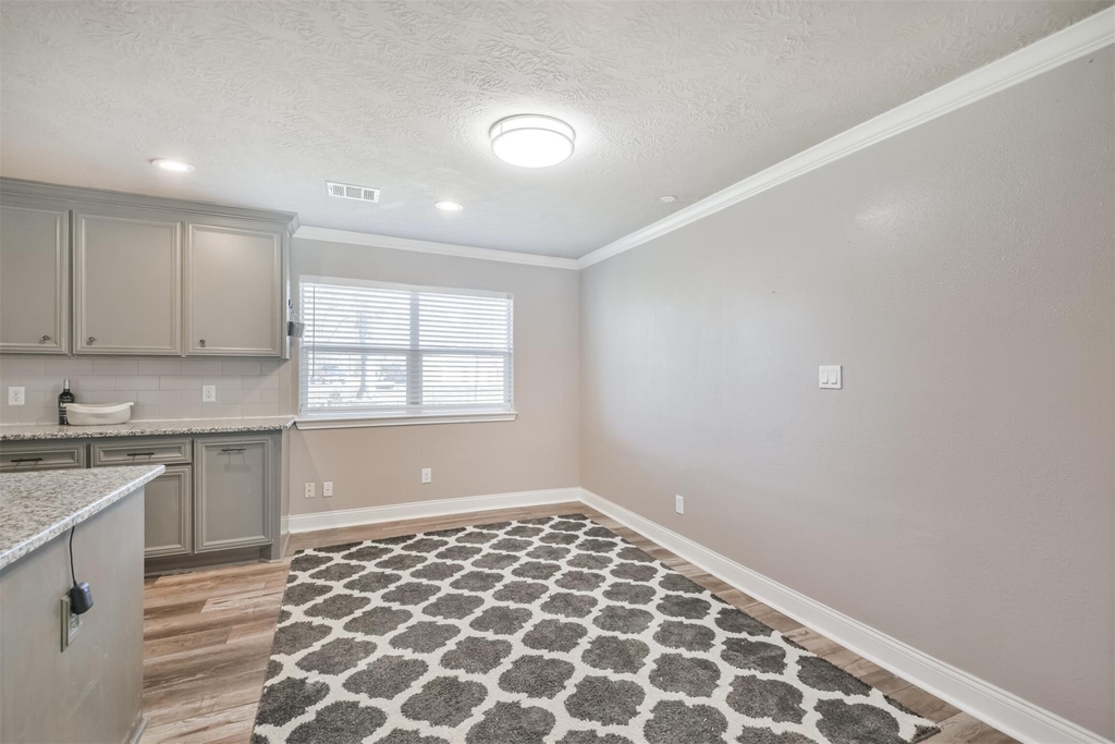 24237 Creekwood Drive - Photo 15