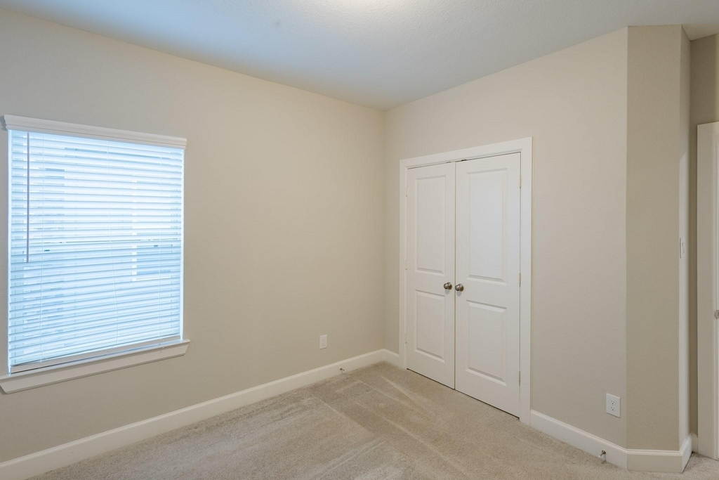 15218 Cortines Court - Photo 33