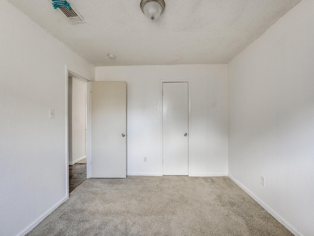 1711 Wichita - Photo 11