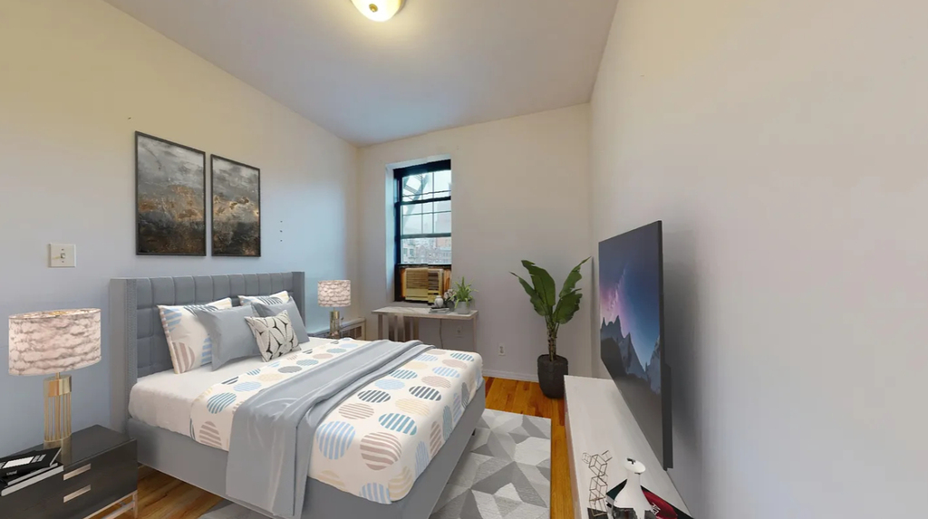 240 Waverly Place - Photo 1