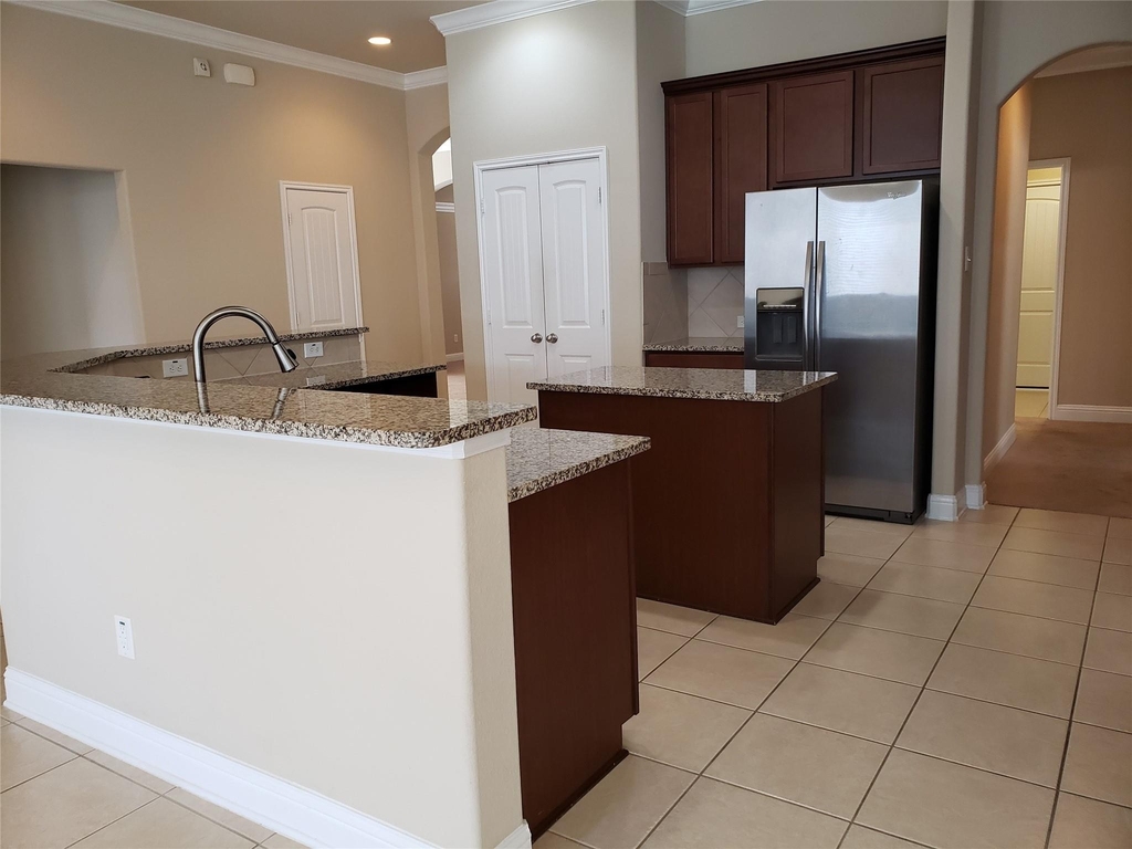 9515 Bosque Hills Court - Photo 7