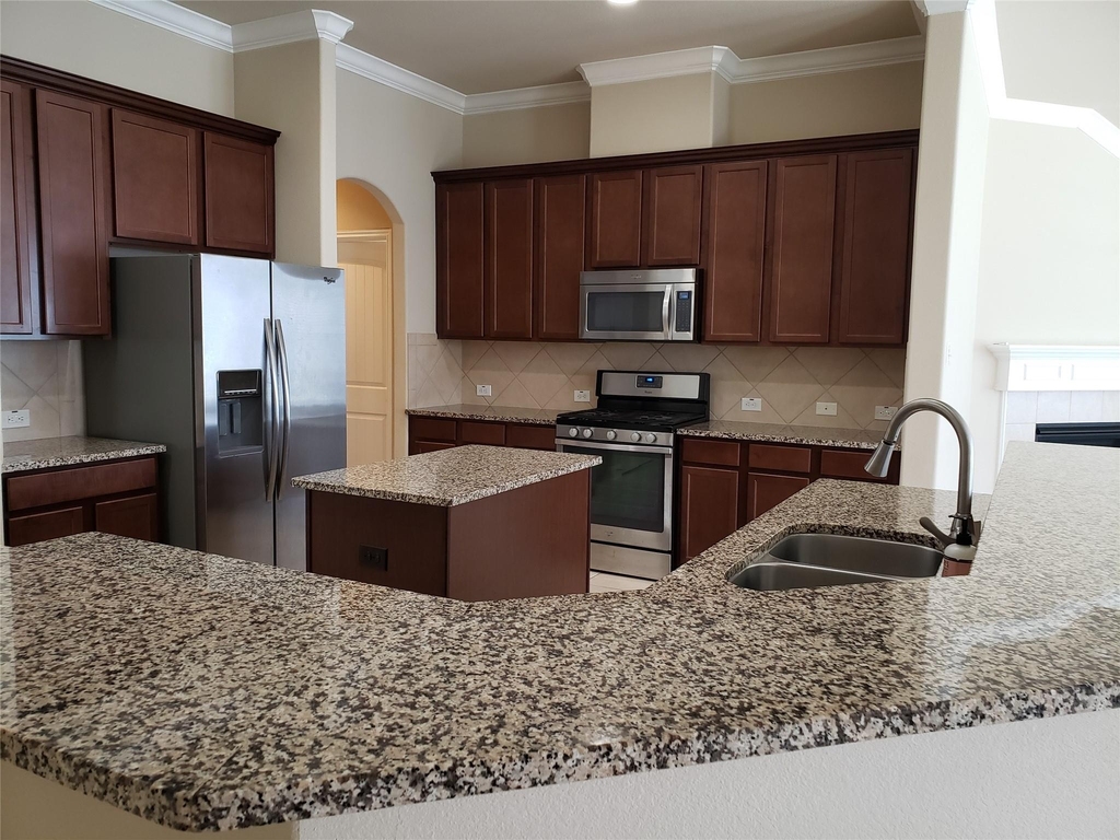 9515 Bosque Hills Court - Photo 5