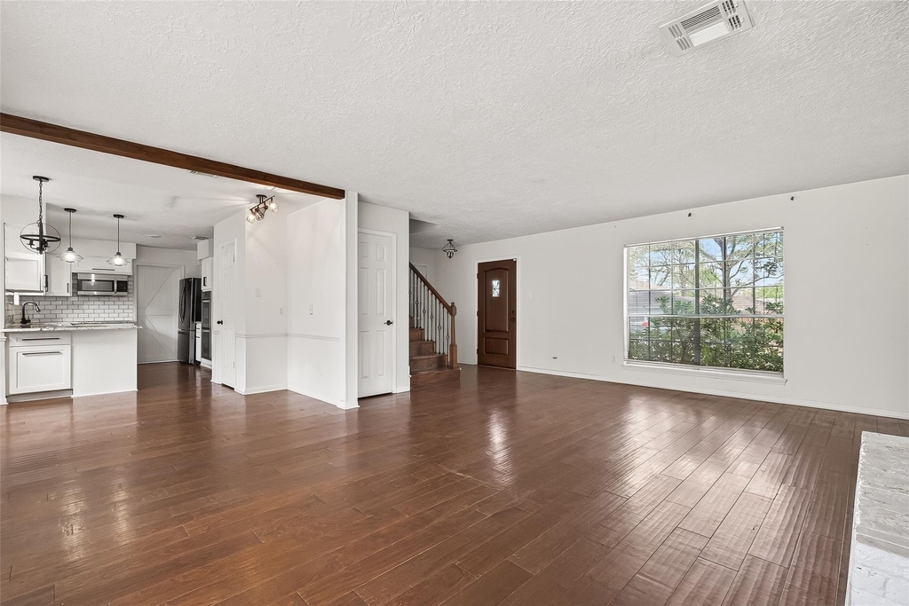 20211 Salzburg Lane - Photo 5