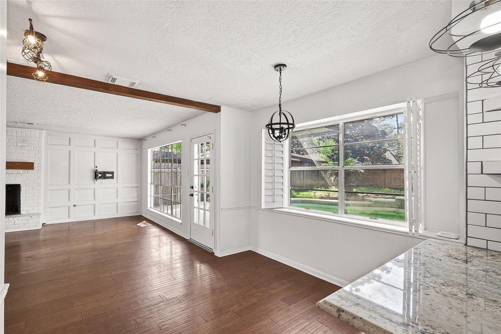 20211 Salzburg Lane - Photo 17