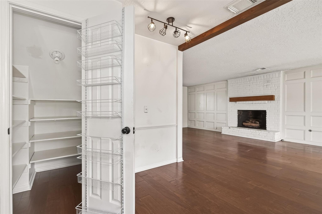 20211 Salzburg Lane - Photo 16