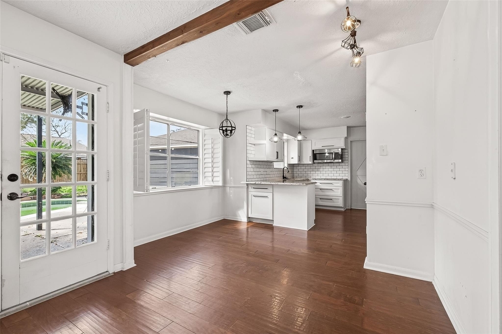 20211 Salzburg Lane - Photo 9