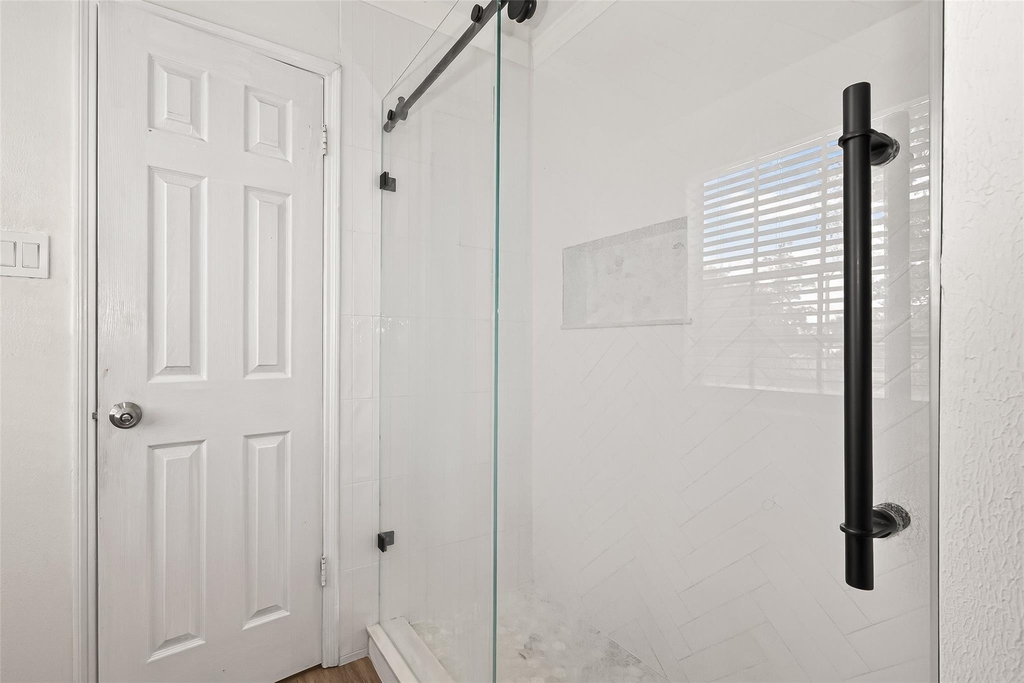 20211 Salzburg Lane - Photo 40