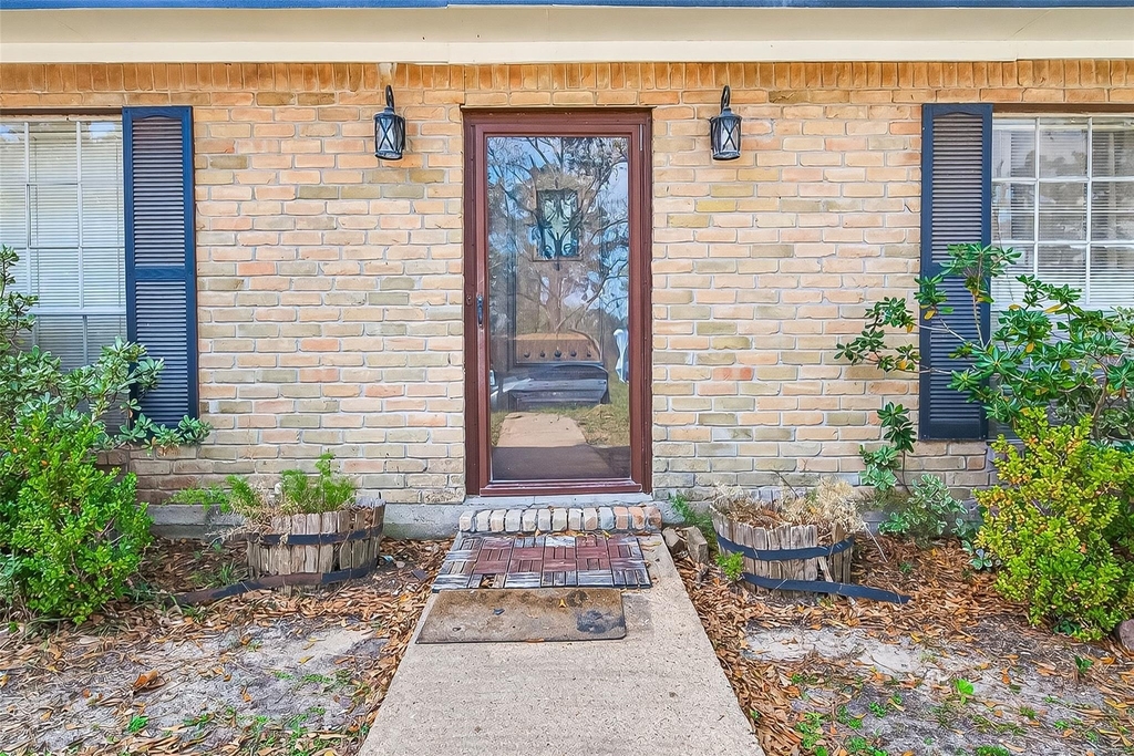 20211 Salzburg Lane - Photo 46