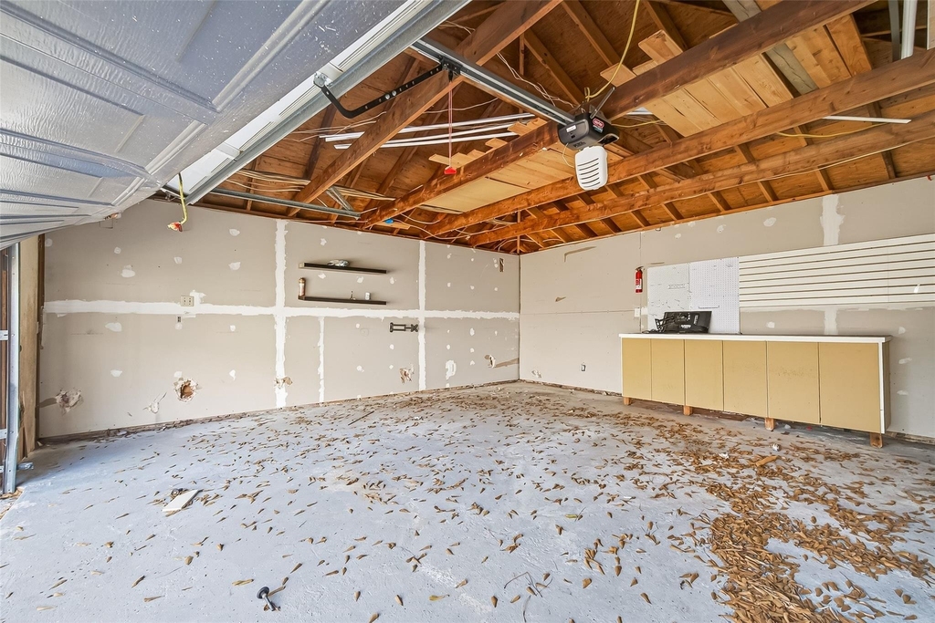 20211 Salzburg Lane - Photo 47