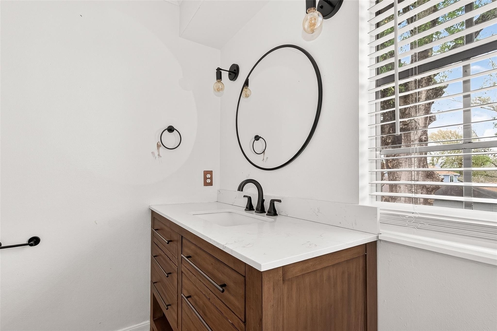 20211 Salzburg Lane - Photo 39