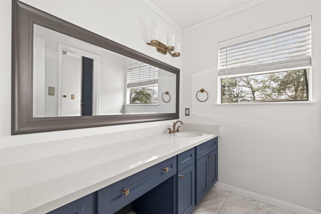 20211 Salzburg Lane - Photo 36