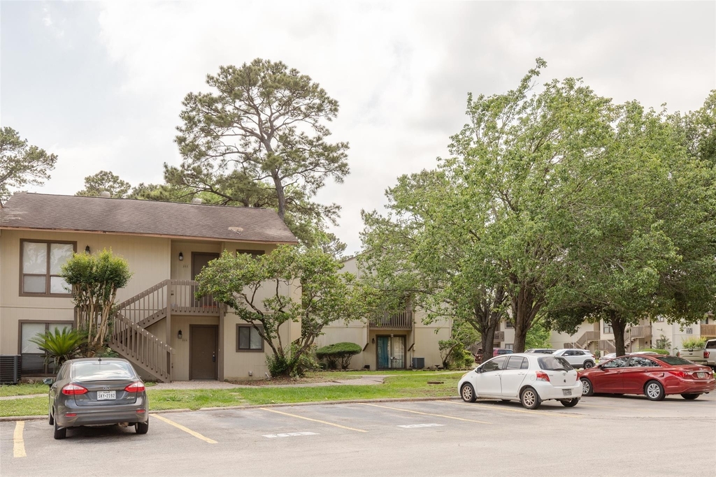 15919 Golf Club Drive - Photo 21