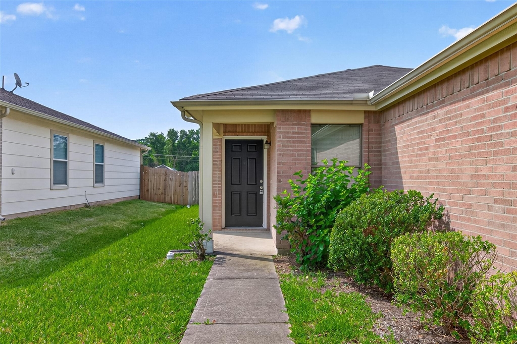 22851 Twisting Pine Drive - Photo 4