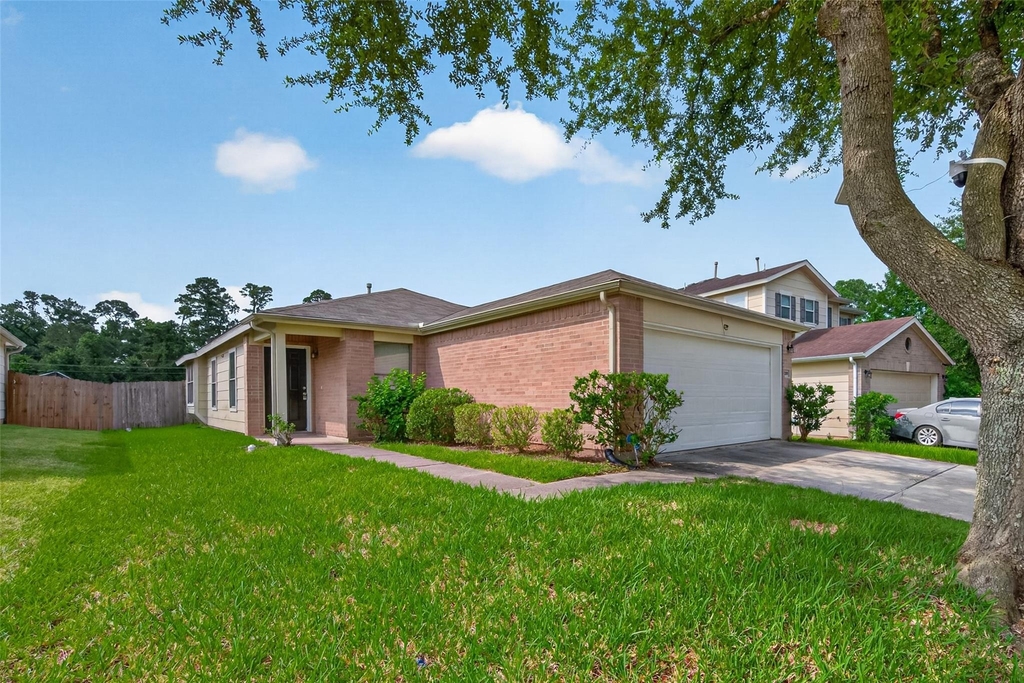 22851 Twisting Pine Drive - Photo 0