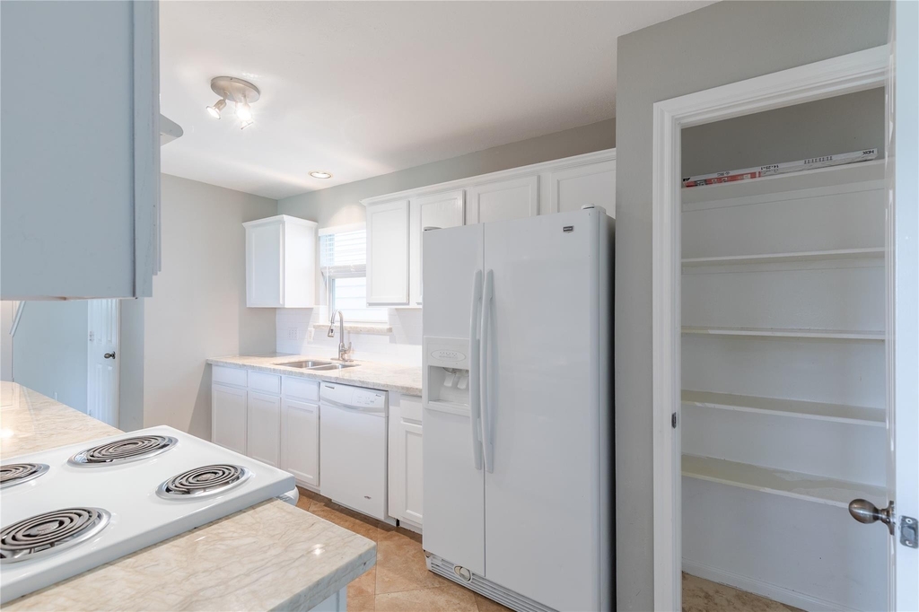 1118 Wilson Street - Photo 12
