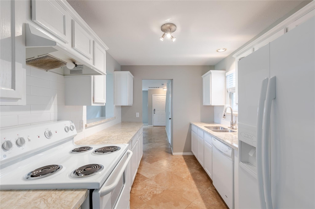 1118 Wilson Street - Photo 11