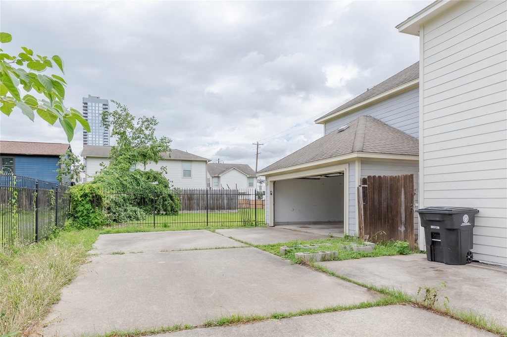 1118 Wilson Street - Photo 1