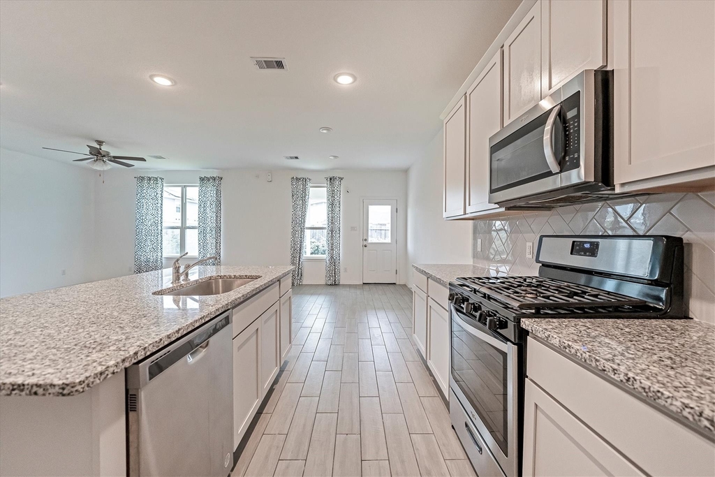5806 Aurora Greens Lane - Photo 14