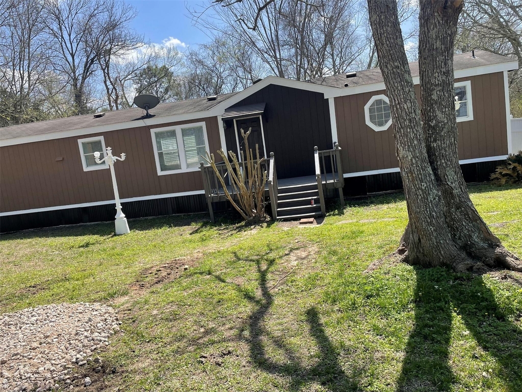 9677 Longstreet Road - Photo 1
