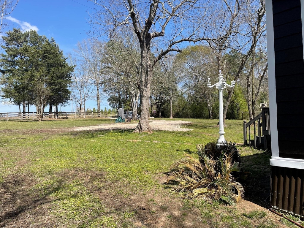 9677 Longstreet Road - Photo 3