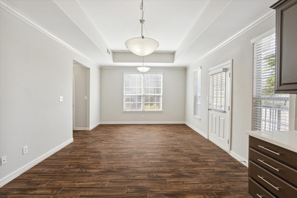 2624 Detering Street - Photo 7