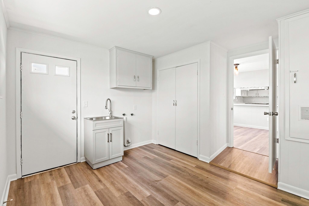 2606 Long Lane - Photo 14
