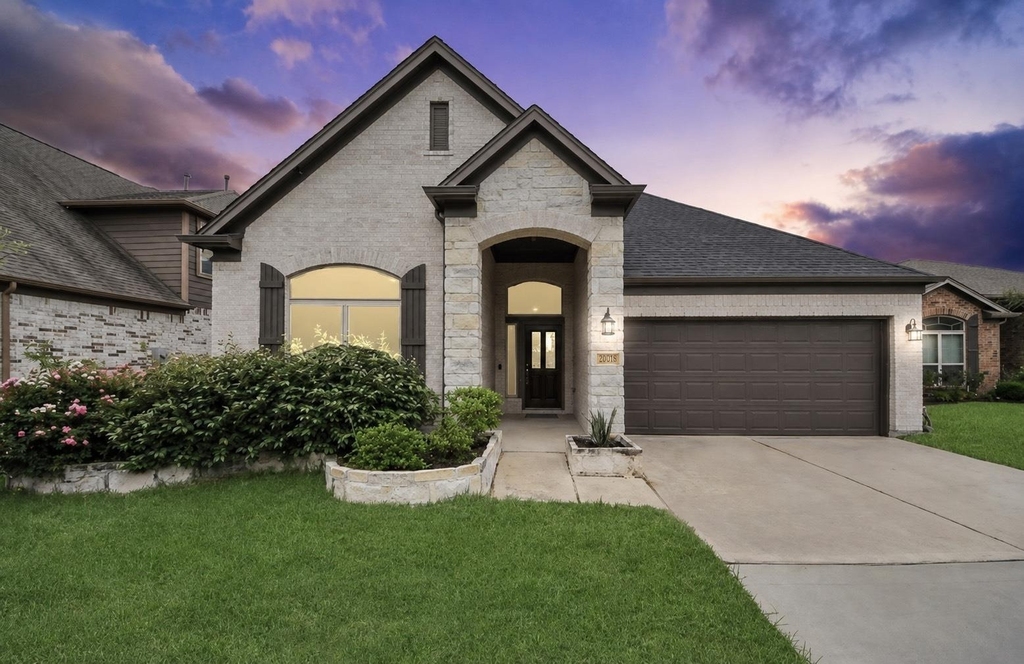24523 Eucalyptus Way - Photo 0