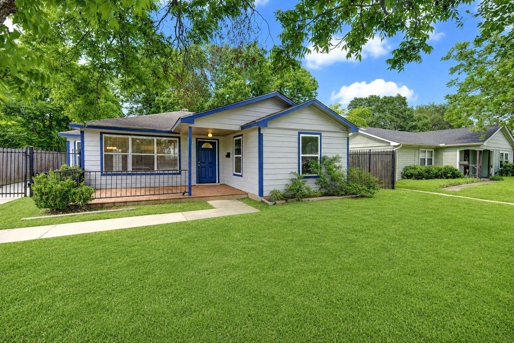 4735 Marietta Lane - Photo 0