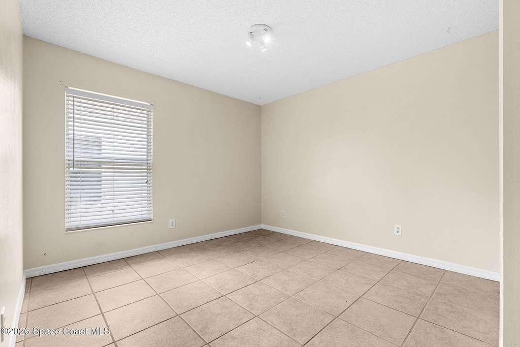 4211 Swanna Drive - Photo 35