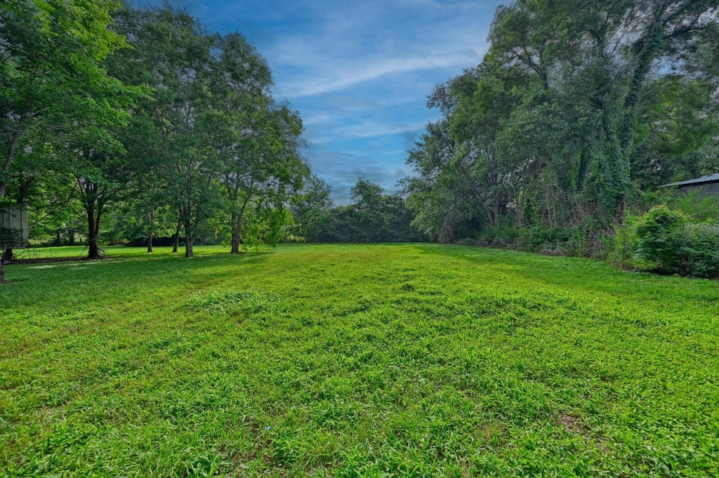 915 Farmers Road - Photo 18