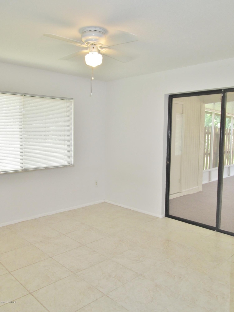 3261 Beach View Way - Photo 18